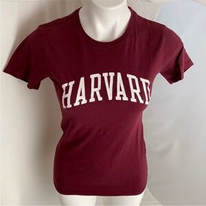 Harvard University burgundy crew neck logo short sleeve t-shirt